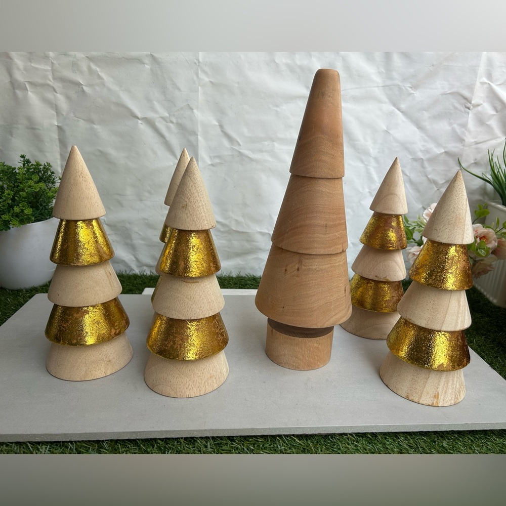 Christmas trees made of wood with gold glitter accents. Set of 6 new